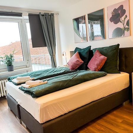 Apartment Fuer 3 Gaeste Kostenlose Parkplaetze Und Lift Hannover Exteriör bild