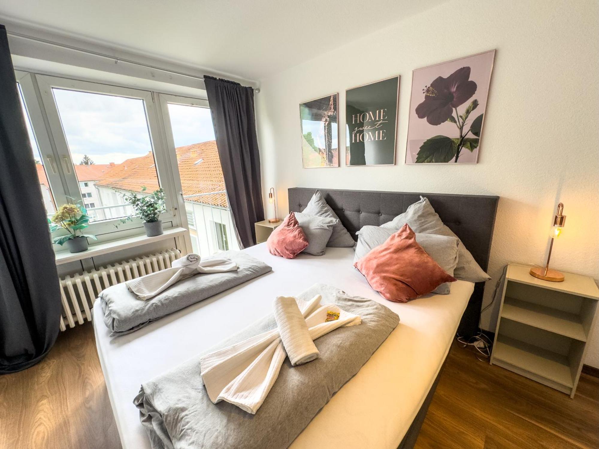 Apartment Fuer 3 Gaeste Kostenlose Parkplaetze Und Lift Hannover Exteriör bild